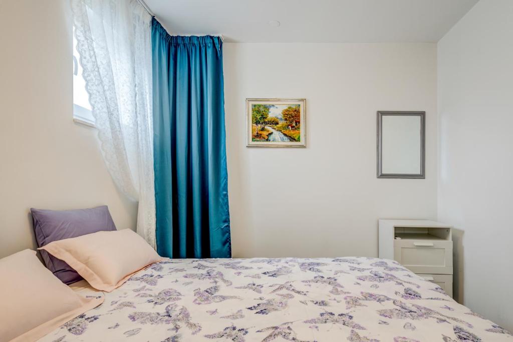 Apartment Zara photo 2