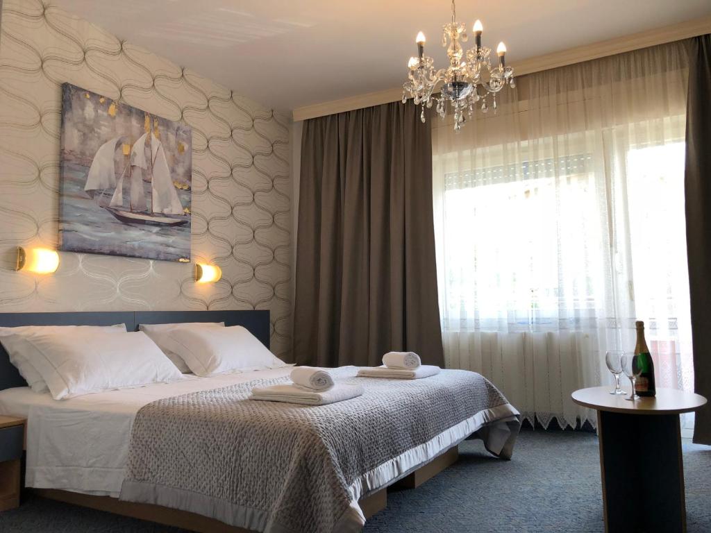 Rooms Ana photo 2
