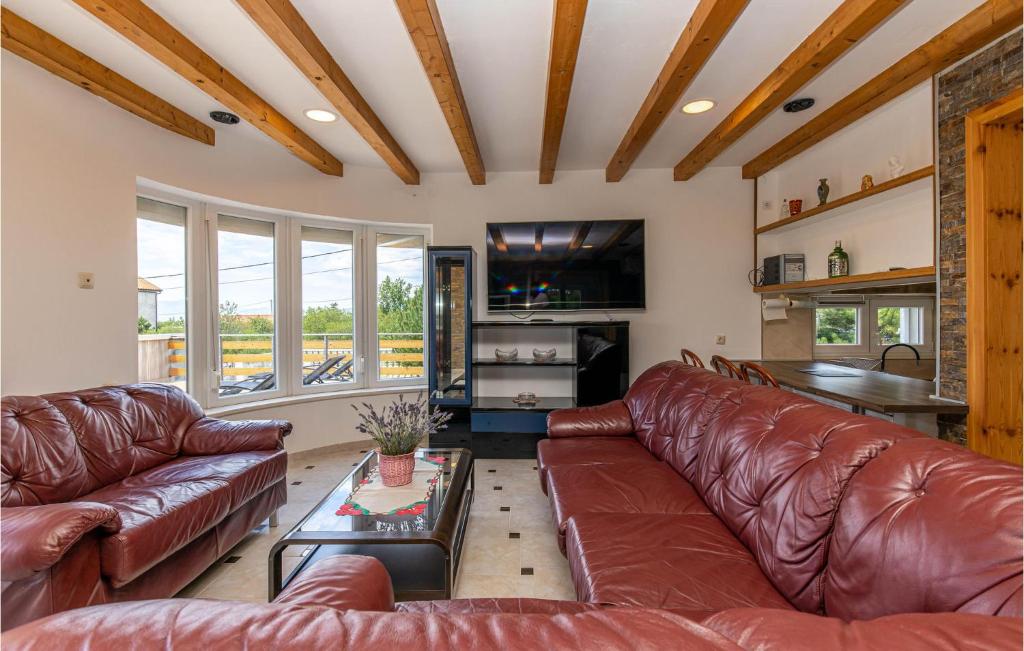 Beautiful Home In Smrika With Wifi photo 3