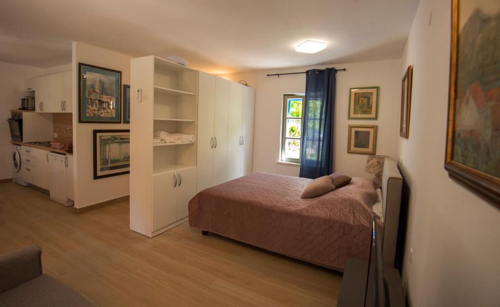 Studio apartman ROZA photo 2