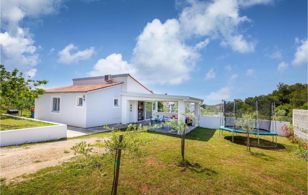 Two-Bedroom Holiday Home In Fazana — photo 1