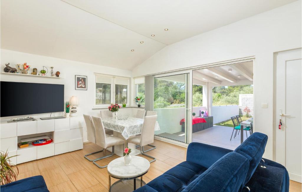 Two-Bedroom Holiday Home In Fazana photo 3