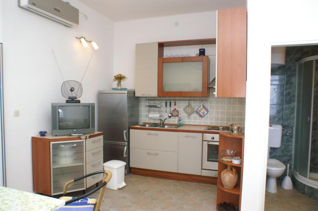 Apartments by the sea Trpanj photo 3