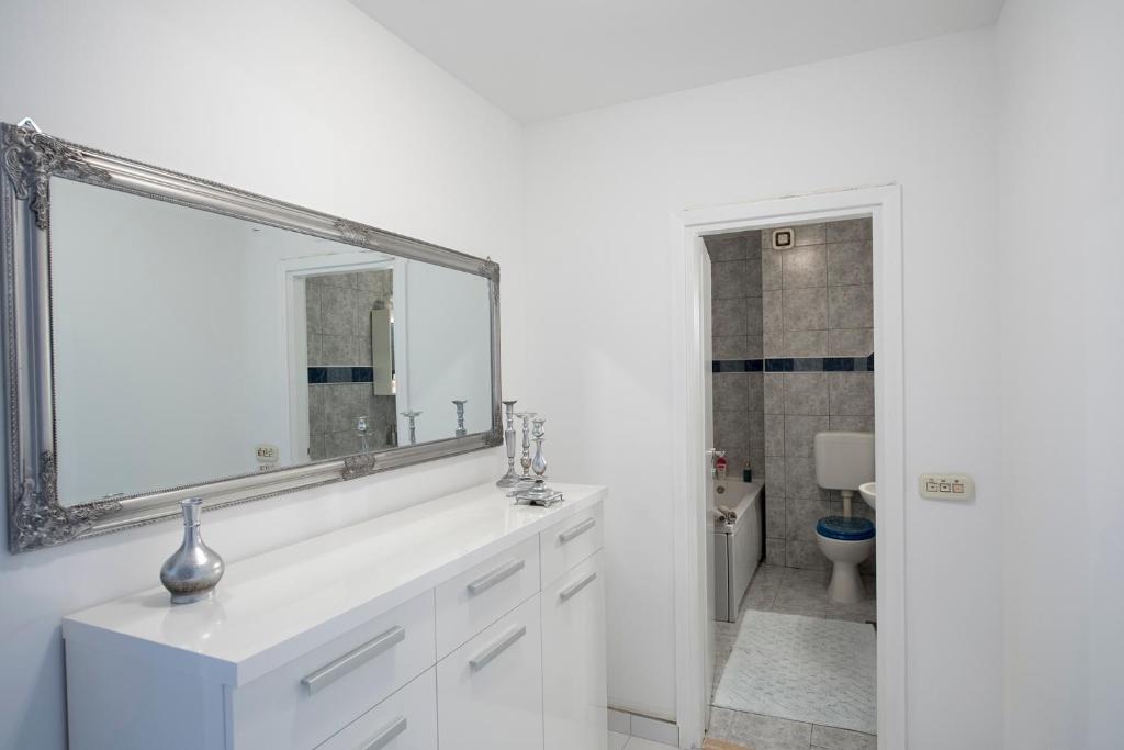 The Roof - Luxury Apartment photo 3