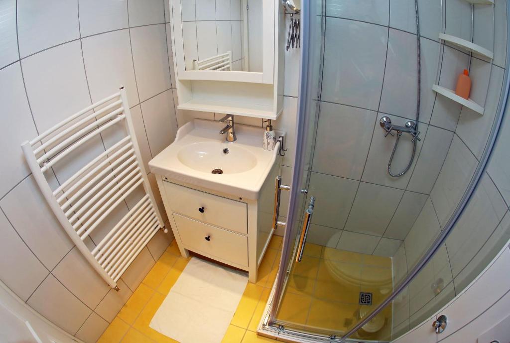 Apartments with WiFi Zadar - 14529 photo 3