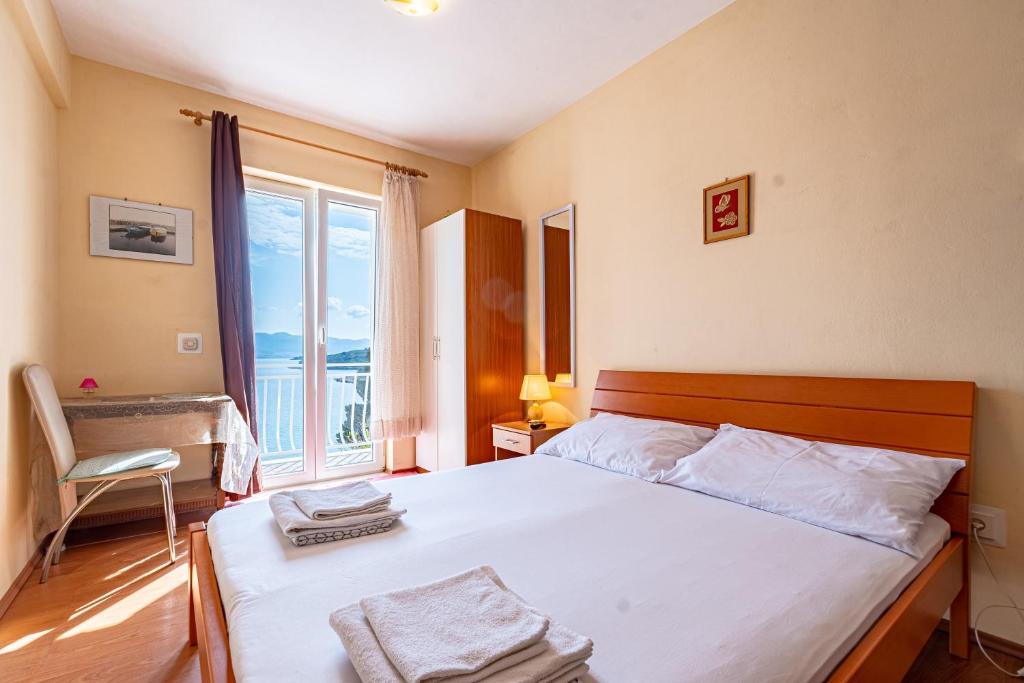 S1 - studio just 50m from the beach with sea view photo 2