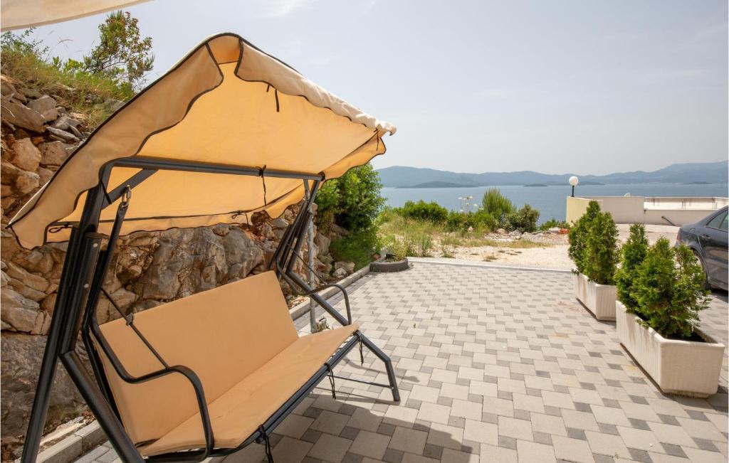 Lovely Apartment In Komarna With House Sea View — photo 1