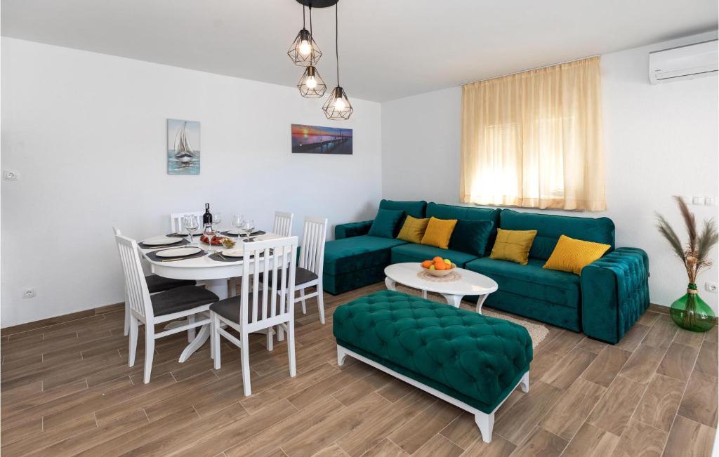 Lovely Apartment In Komarna With House Sea View photo 2