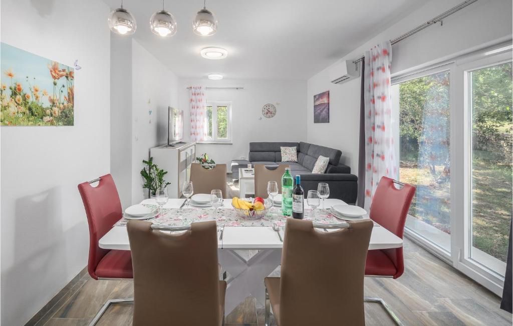 Lovely Home In Rovinj photo 3