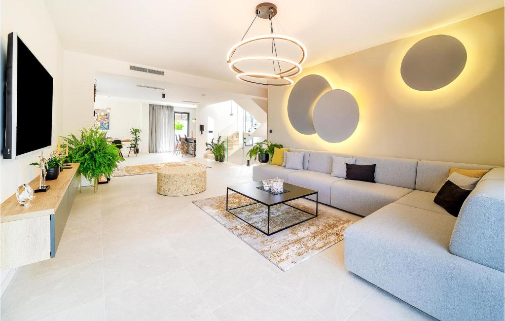 Beautiful Home In Marina With Sauna photo 3