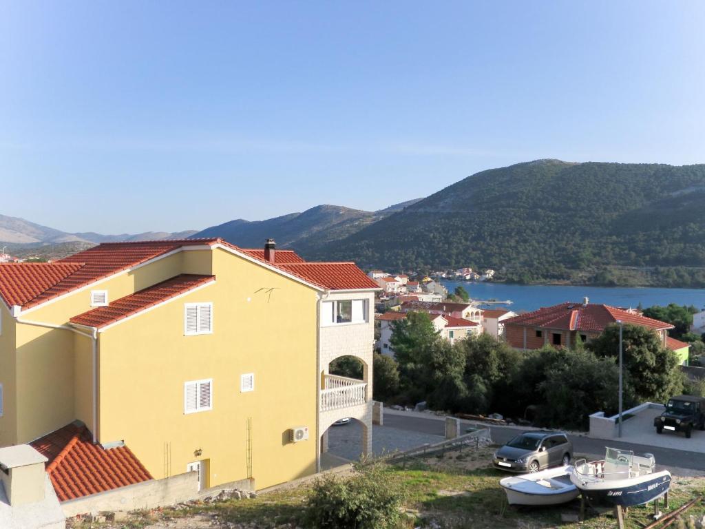 Apartment Toni-1 by Interhome photo 2