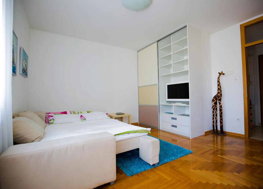 Apartment Luka photo 2