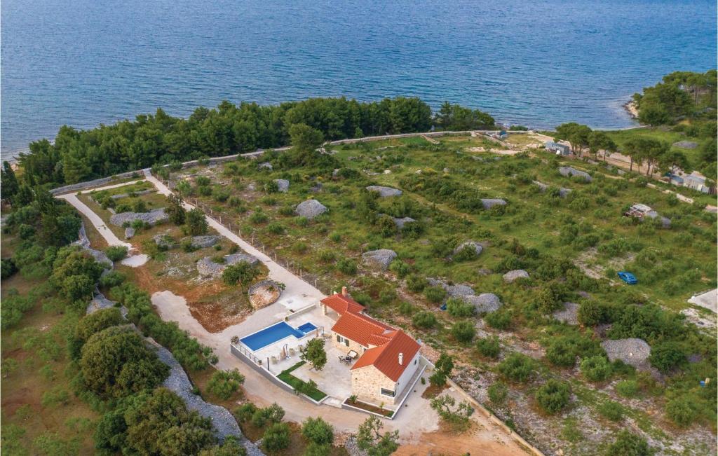 Amazing Home In Supetar — photo 1