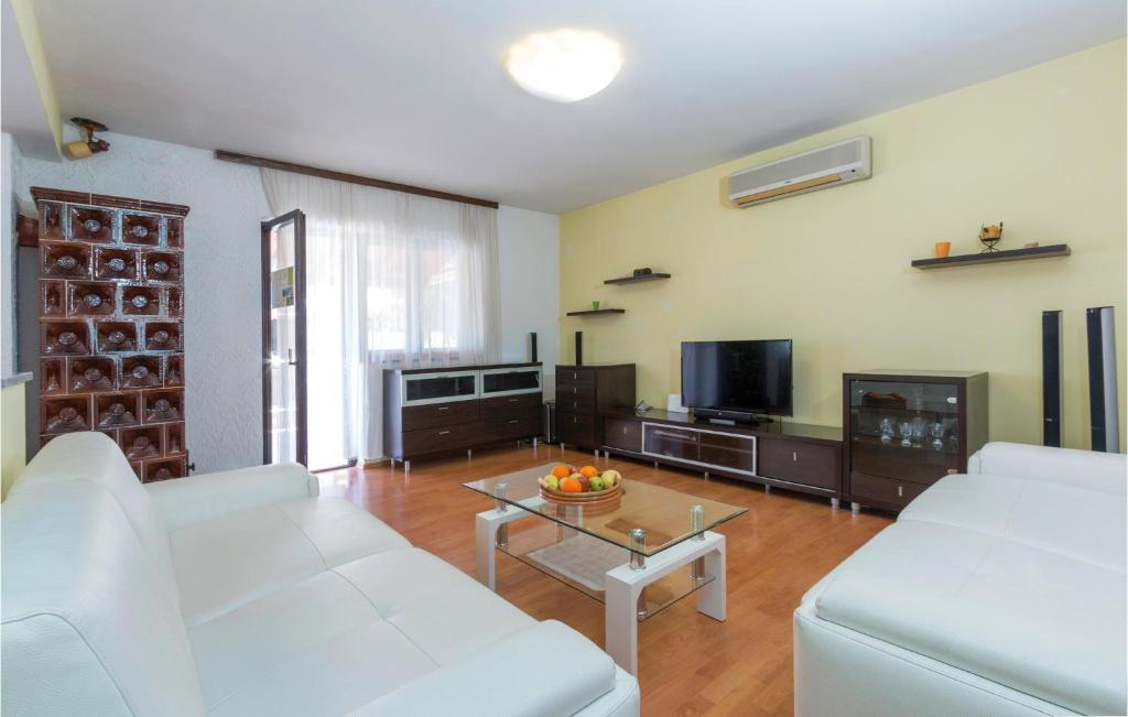 Nice Home In Pula With Wifi photo 3