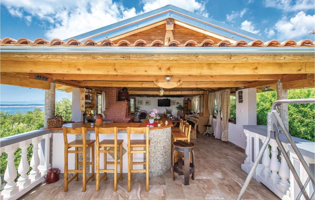 6 Bedroom Beautiful Home In Crikvenica photo 2