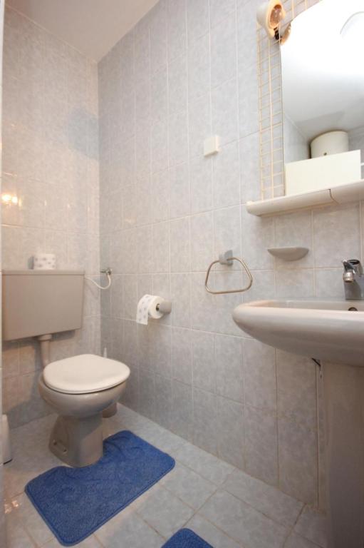 Apartments by the sea Mali Losinj (Losinj) - 8054 photo 3