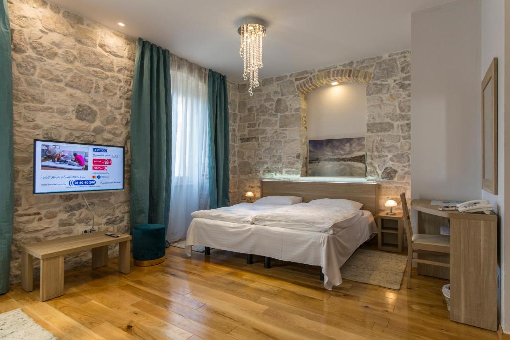 Tifani Luxury Rooms photo 2