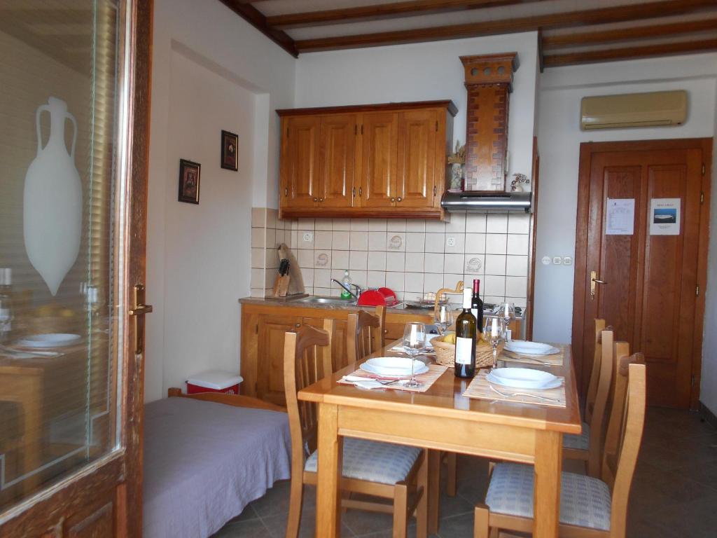 Apartments by the sea Zaklopatica photo 2