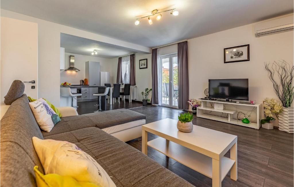 Amazing Home In Pula With Wifi photo 3