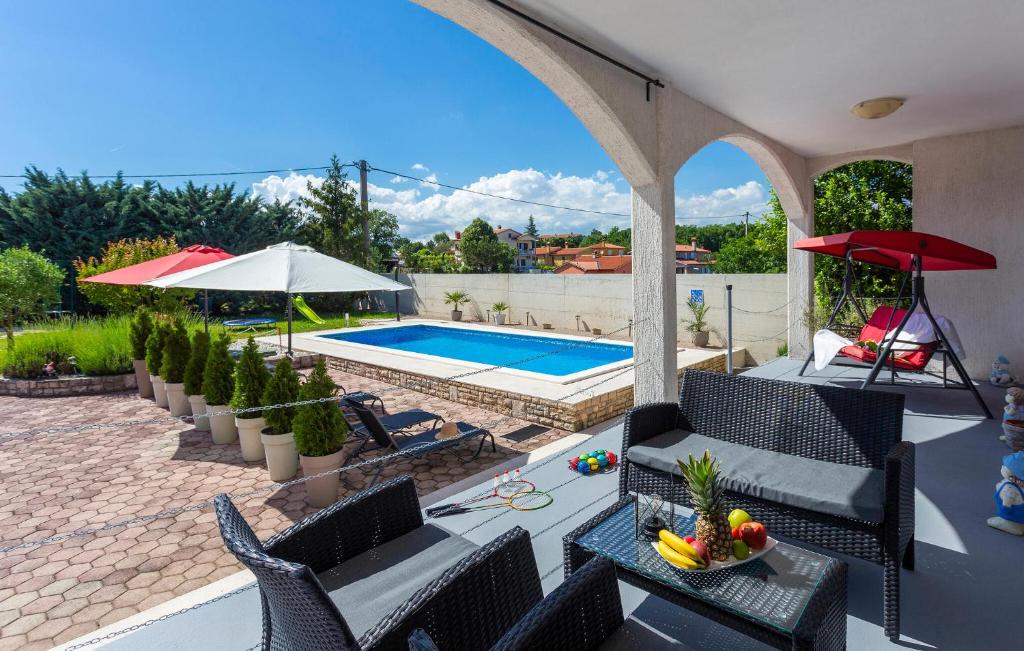 Stunning Home In Nedescina photo 3