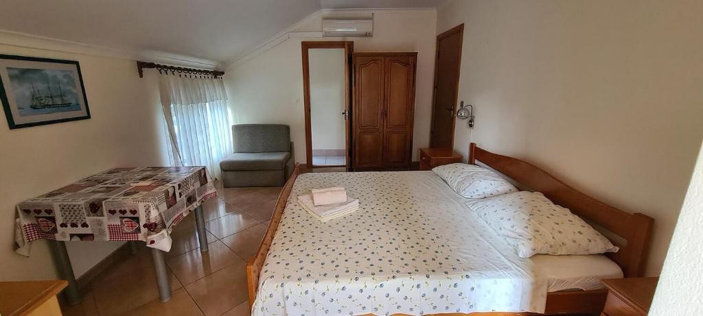 Studio apartment in Orebic with Seaview — photo 1