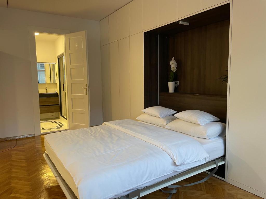 Zagreb City Center 2BR Designer Loft by ArtSpace photo 2
