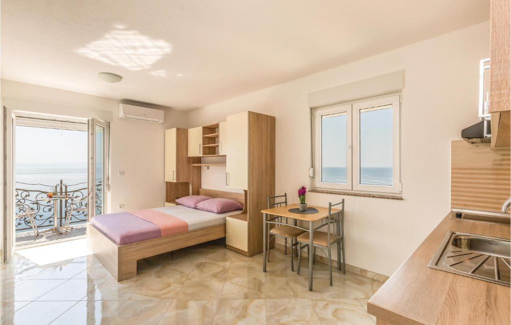 Studio Apartment In Krvavica photo 3