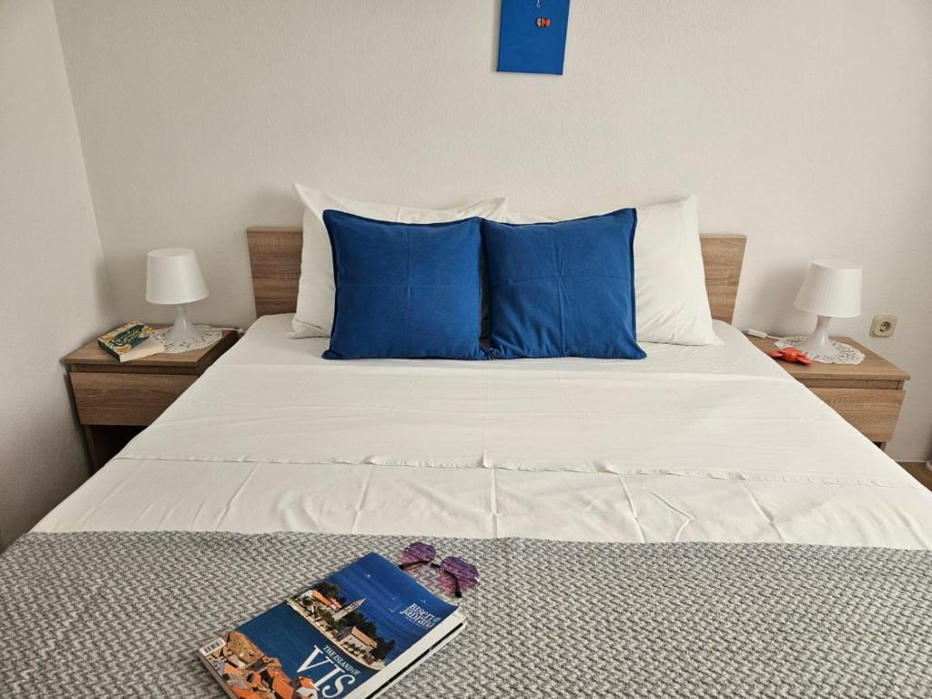 Apartman Sara-Vis photo 2