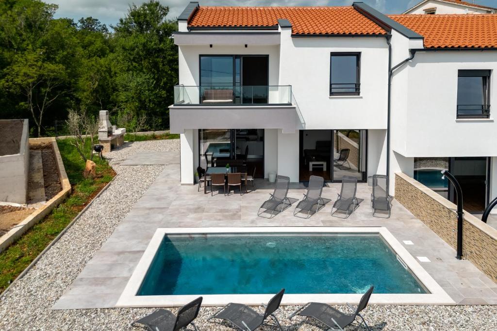 Villa Lavanda -semi-detached villa with a pool and a panoramic view — photo 1