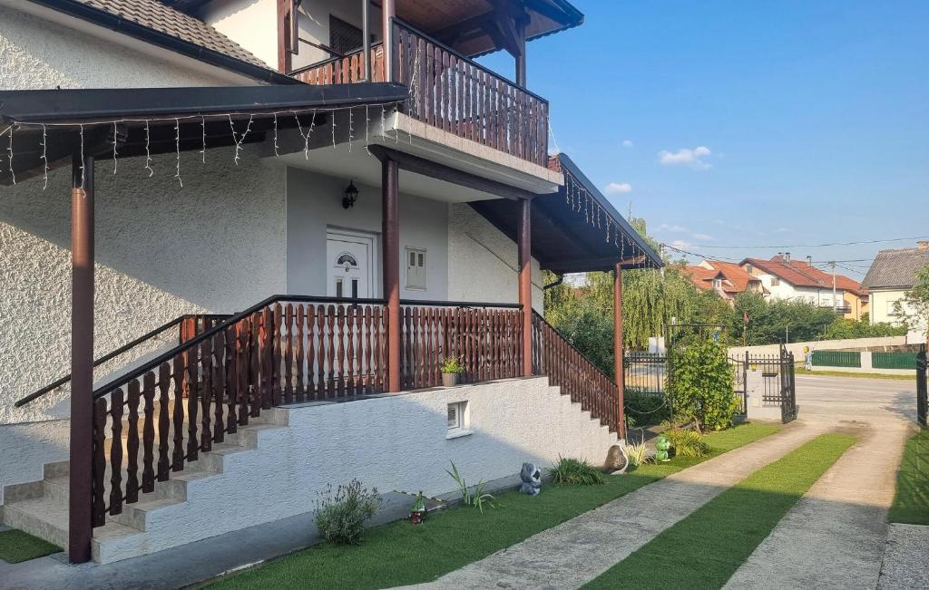 Amazing Home In Velika Mlaka With Wifi — photo 1