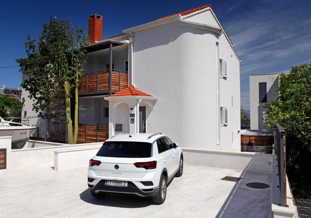 Santa Cruz Apartments Supetar photo 3