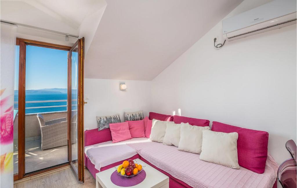 Awesome Apartment In Njivice With Wifi photo 3