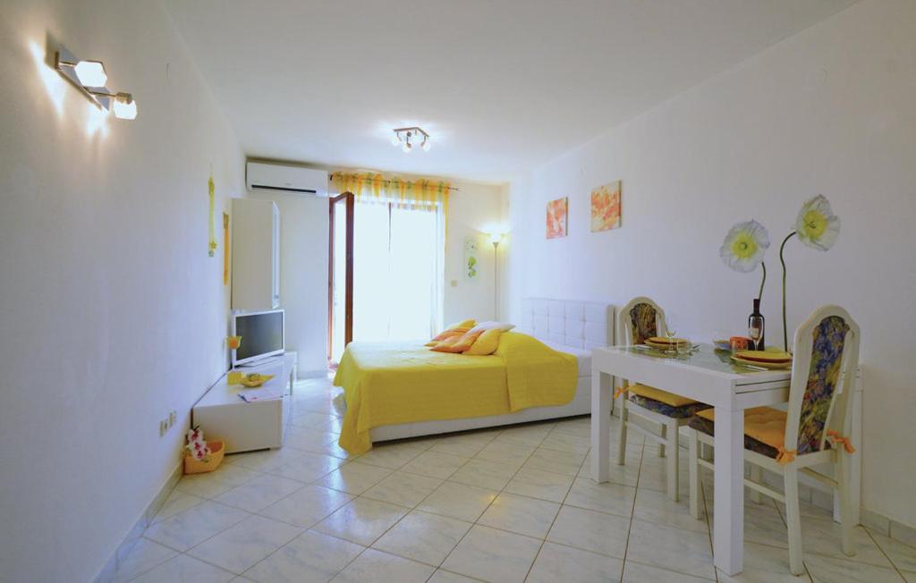 Apartment Rosana photo 2