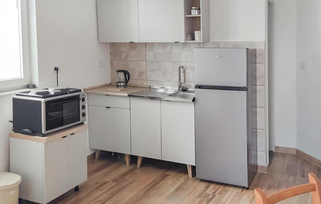 1 Bedroom Nice Apartment In Vodice photo 3