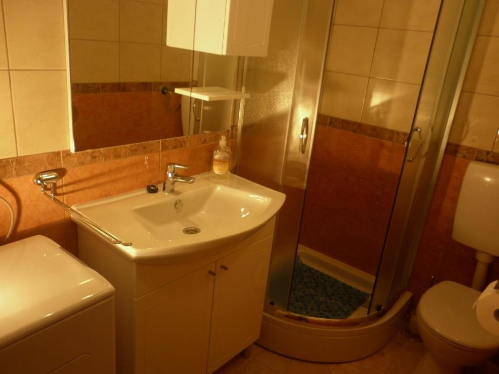 Apartments and rooms with WiFi Split - 14428 photo 3