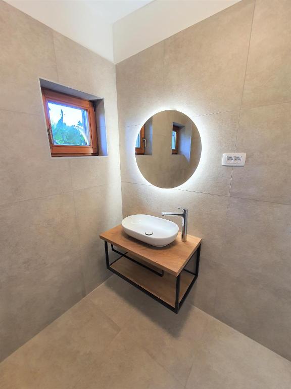Tisa Homes photo 3