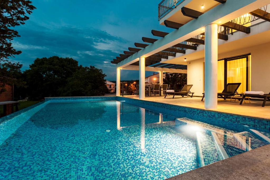 Luxury Villa Rivabel — photo 1