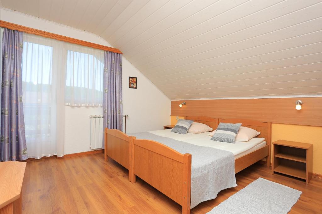 Rooms with a parking space Grabovac photo 2