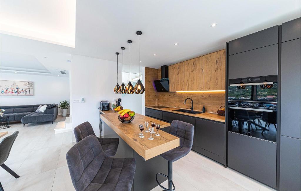 Gorgeous Home In Marina photo 3