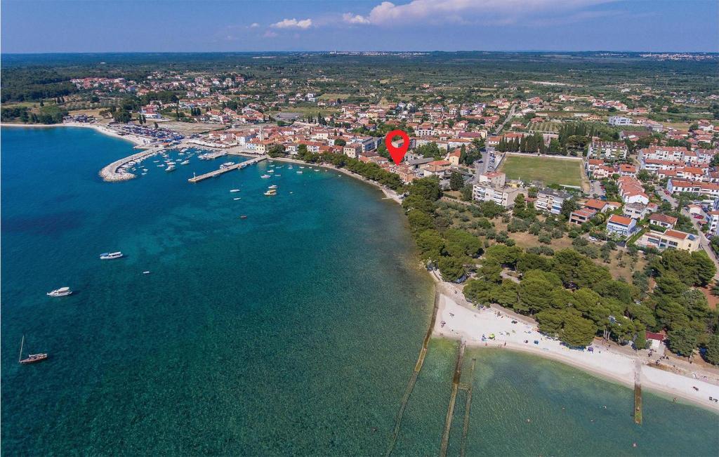 3 Bedroom Cozy Apartment In Fazana photo 2