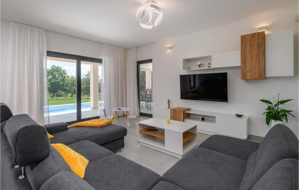 Cozy Home In Prodol With Wifi photo 3
