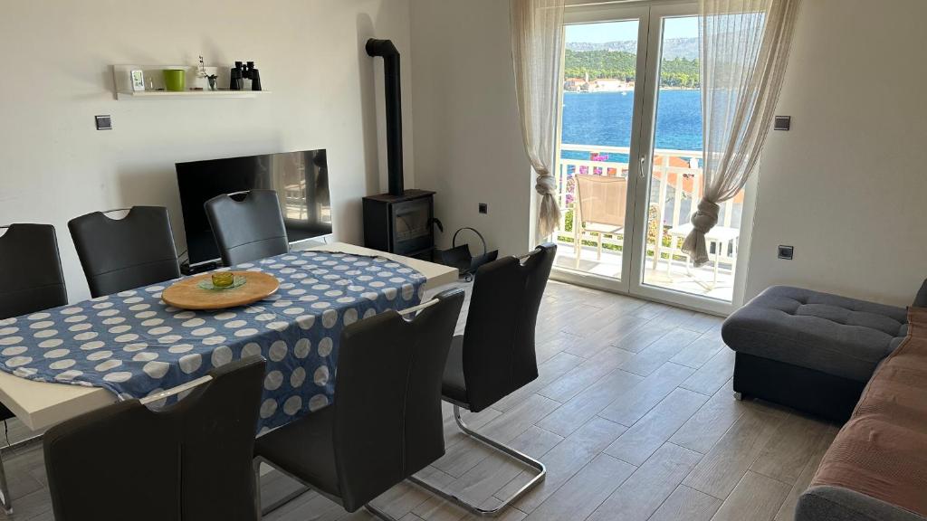 Seaview and relax photo 2