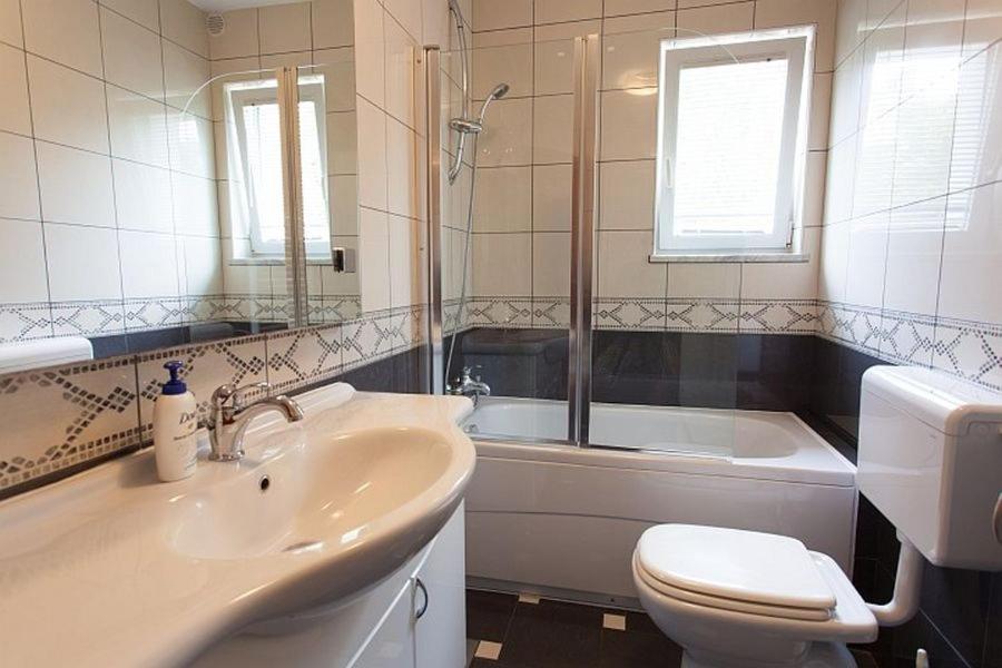 Seaview Apartment Omisalj 3623-2 photo 3