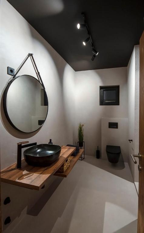 Whitestone Villa photo 3