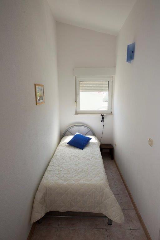 Studio Apartment in Duce with Sea View photo 2