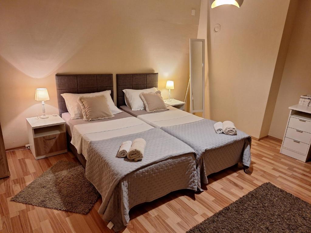 Studio Apartman Luna photo 2