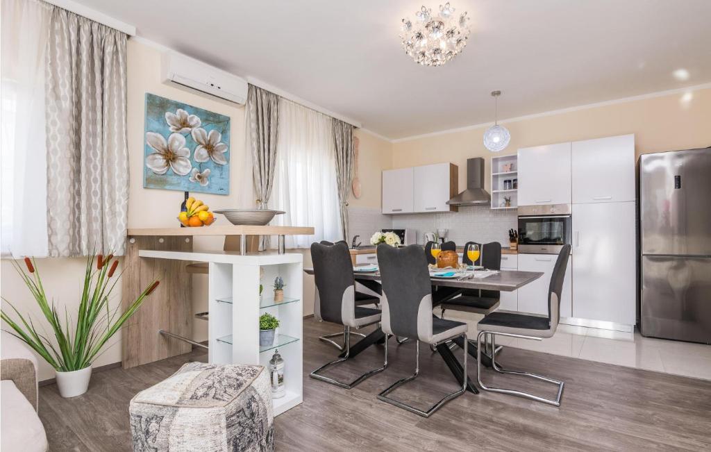 Stunning Home In Privlaka With Wifi photo 3