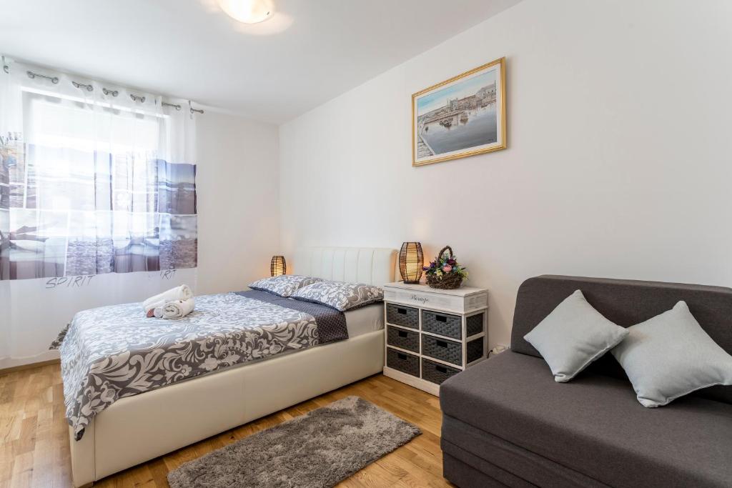 Apartment Luka photo 2