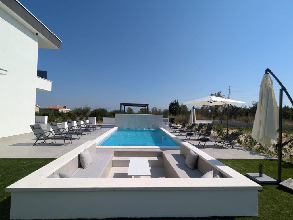 The Luxe Hideaway — photo 1