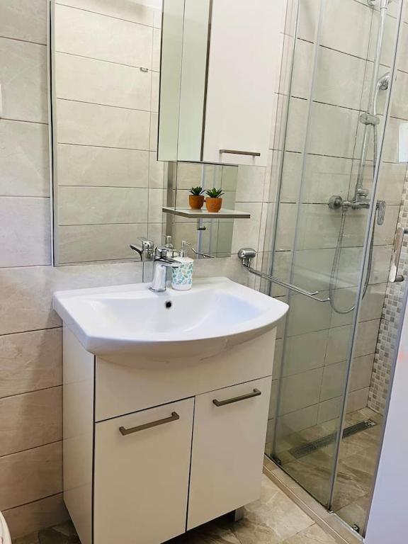 Studio Apartman Elena photo 3